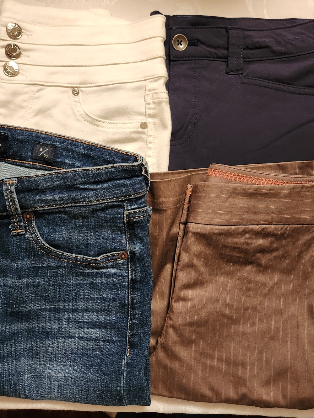Set Of 4 Women's Bottoms - 3 Short & 1 Pair White Pants - Size 2/3